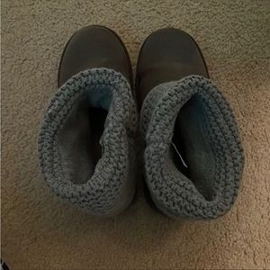 UGG Women’s Shaina Knit Boot Shoes Gray Size 6